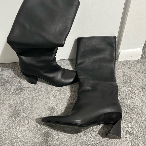 Designer Salvatore Ferragamo leather, knee-high, healed riding boot, size 10.5 - Picture 2 of 4